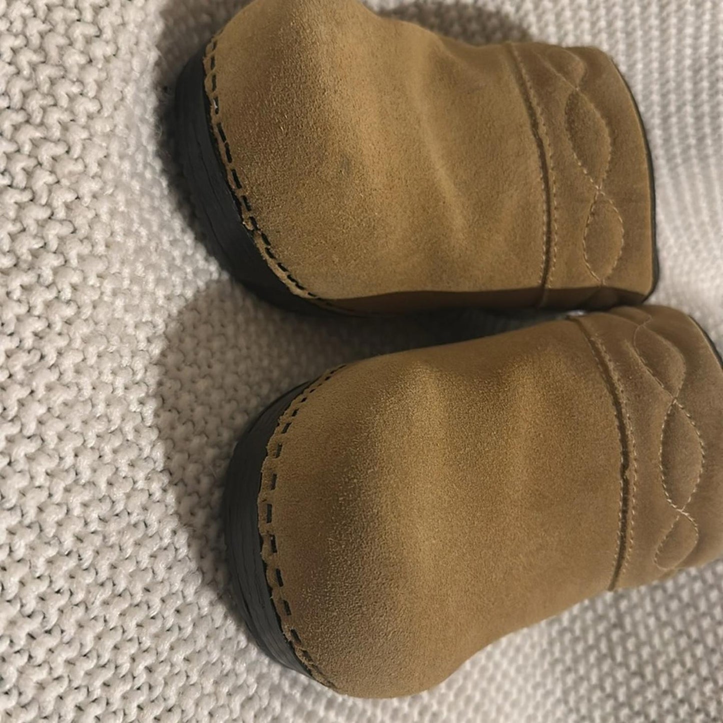 LAND’S END, Women's Tan Suede Clogs, 8B