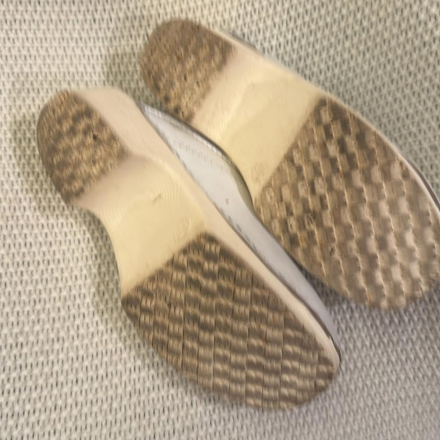 Women's white Swedish clogs size 39