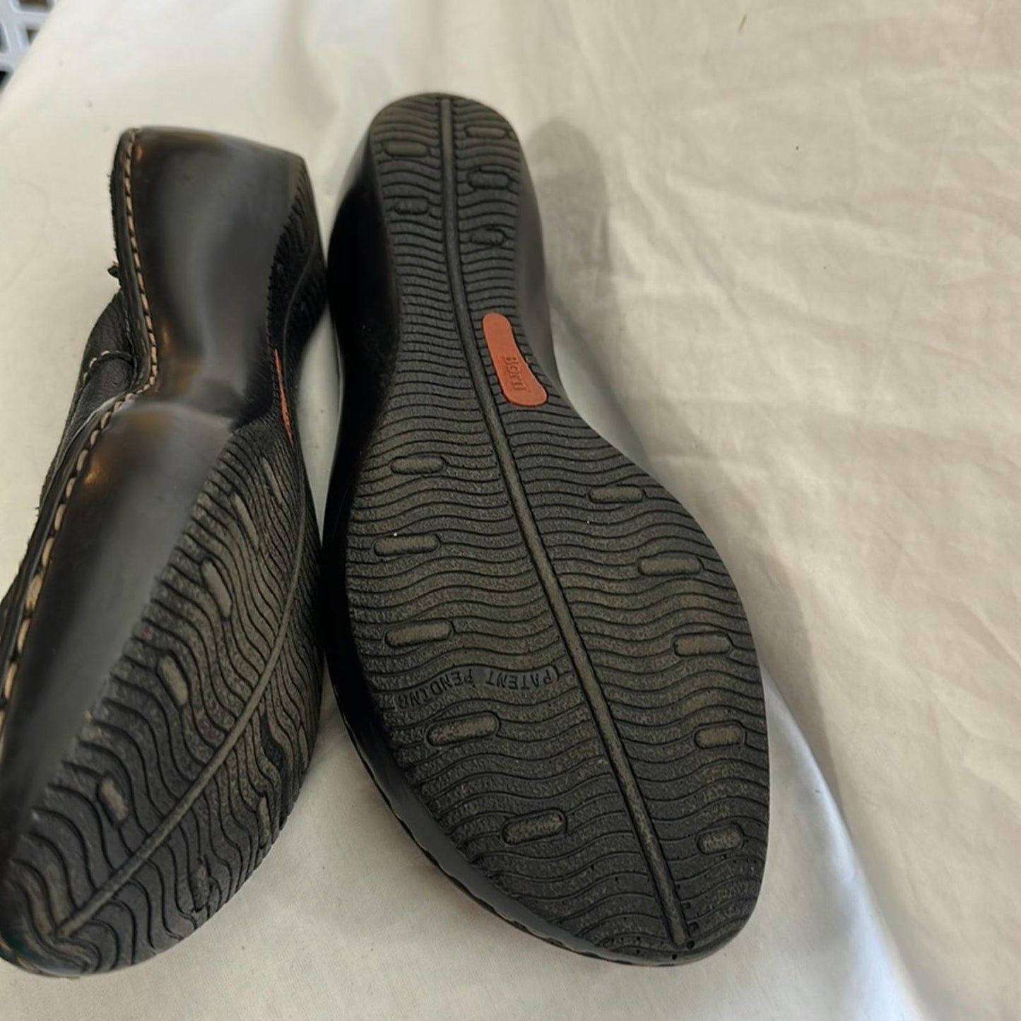 BORN, Womens Black Leather Toe Loop Wedge Sandals, Sz 9