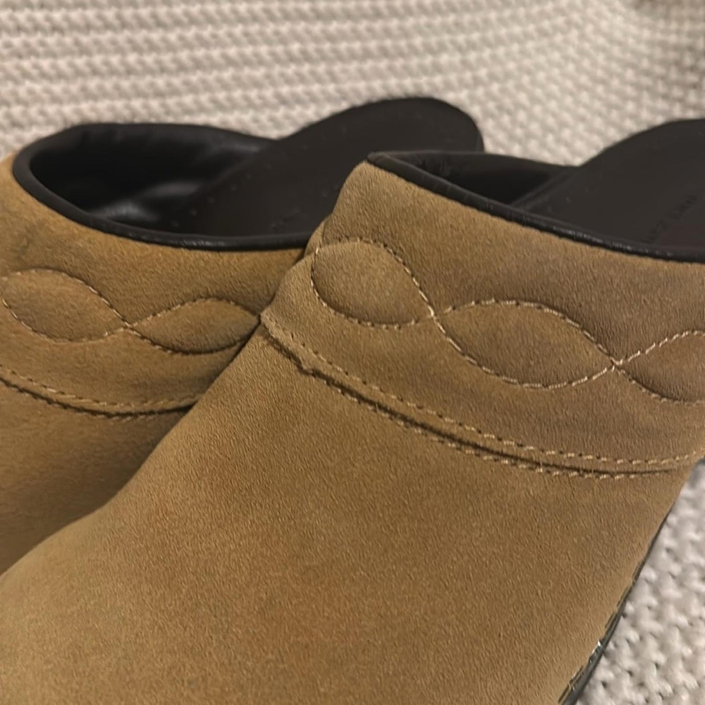LAND’S END, Women's Tan Suede Clogs, 8B