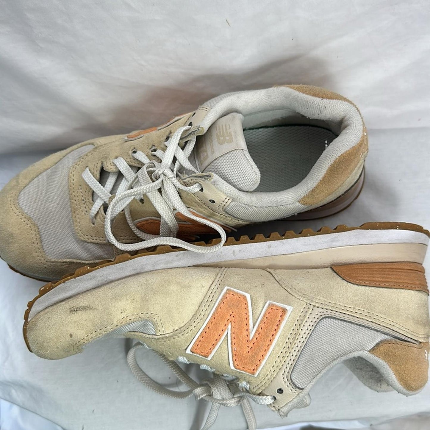New Balance 574, Cream and Orange Athletic Shoes, Sz 8