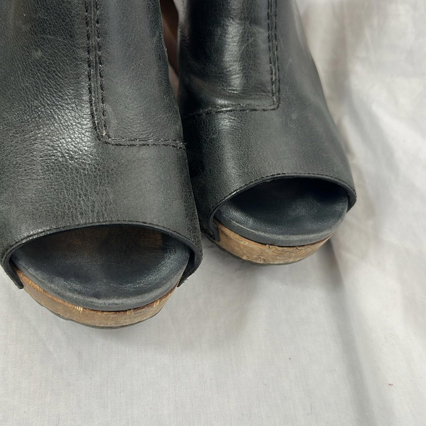 Dansko Limited Edition Sage Wedge Black Leather, made in Brazil, Sz 40