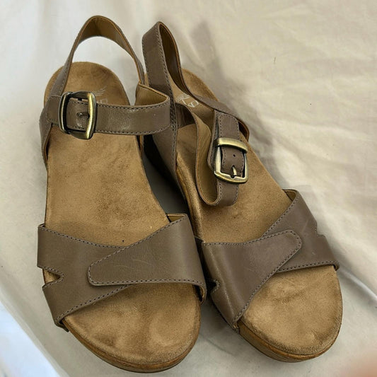 Dansko Laurie Ankle Strap Wedge Heel Taupe Sandal Size 38
