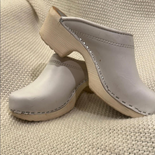 Women's white Swedish clogs size 39